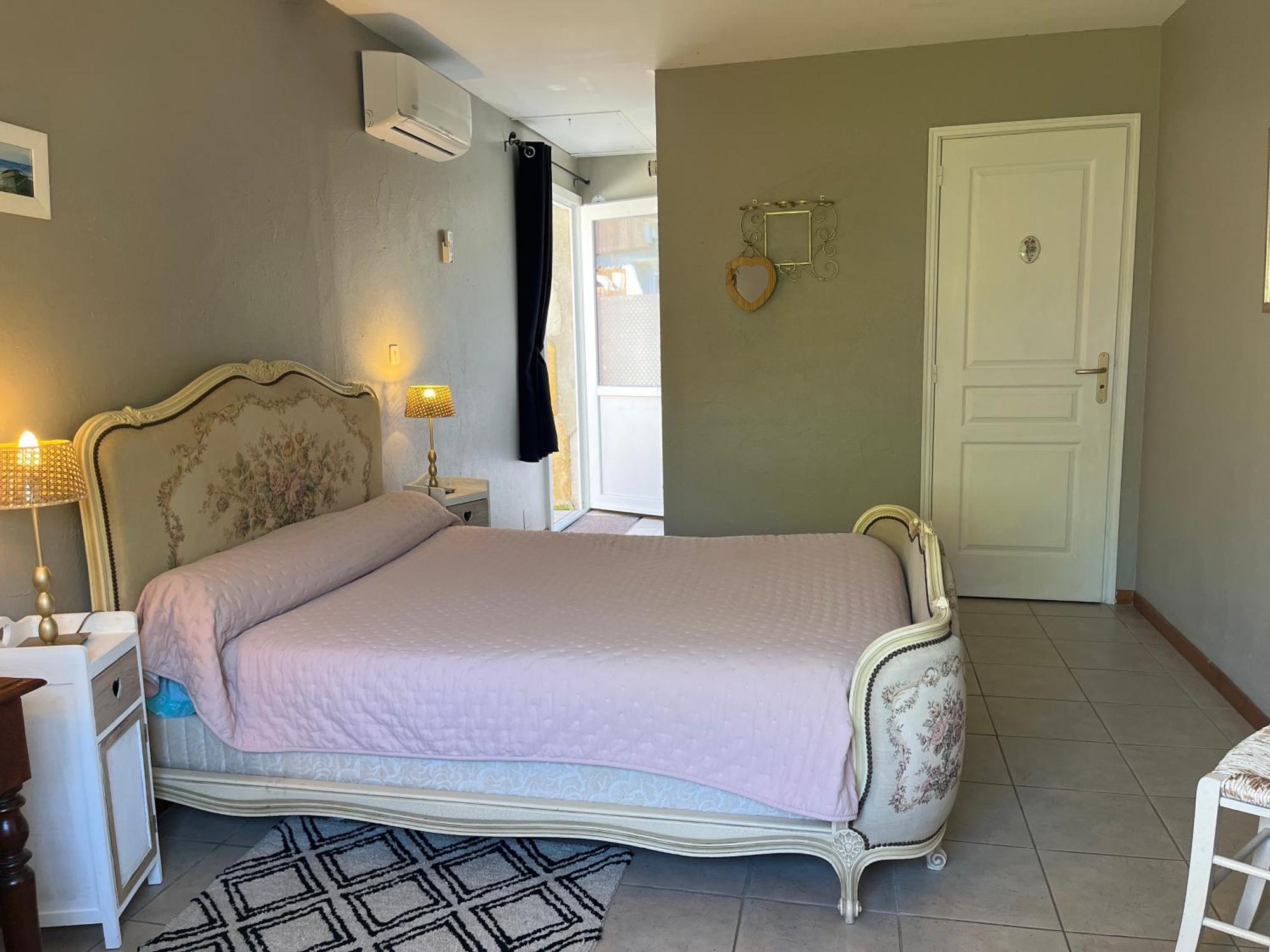 Chambres Et Gite Peyroutas " Camille" Vignonet St Emilion Bagian luar foto