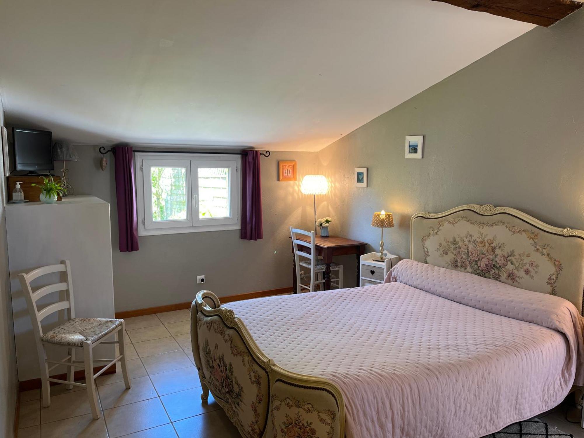 Chambres Et Gite Peyroutas " Camille" Vignonet St Emilion Bagian luar foto